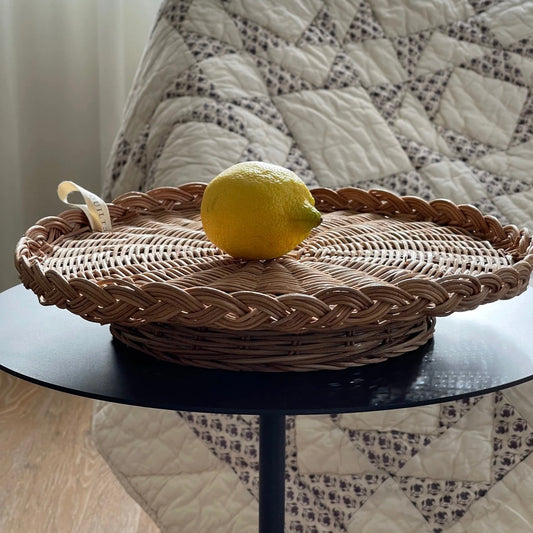 Jou Rattan Stand
