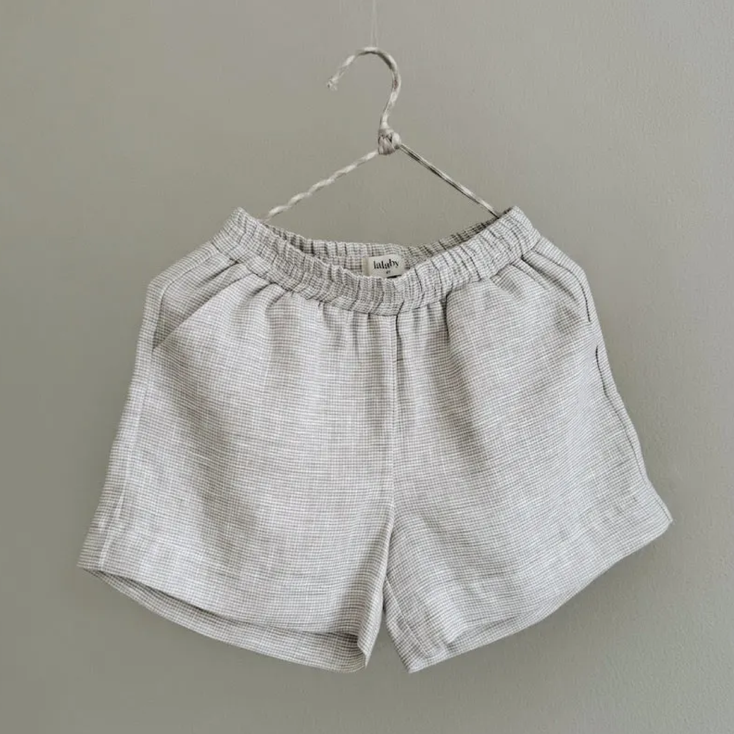 Andrea Shorts, Beach