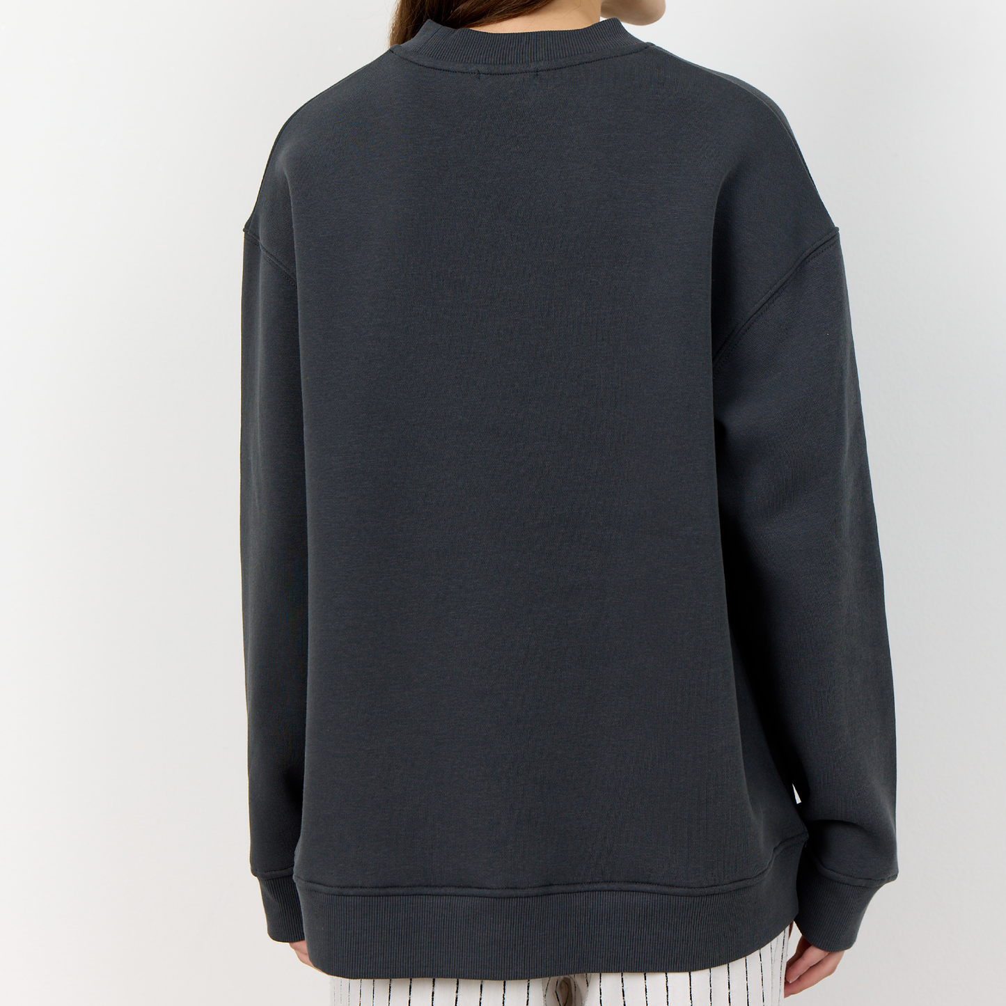 Nuka 12 Sweatshirt, Black Oyster