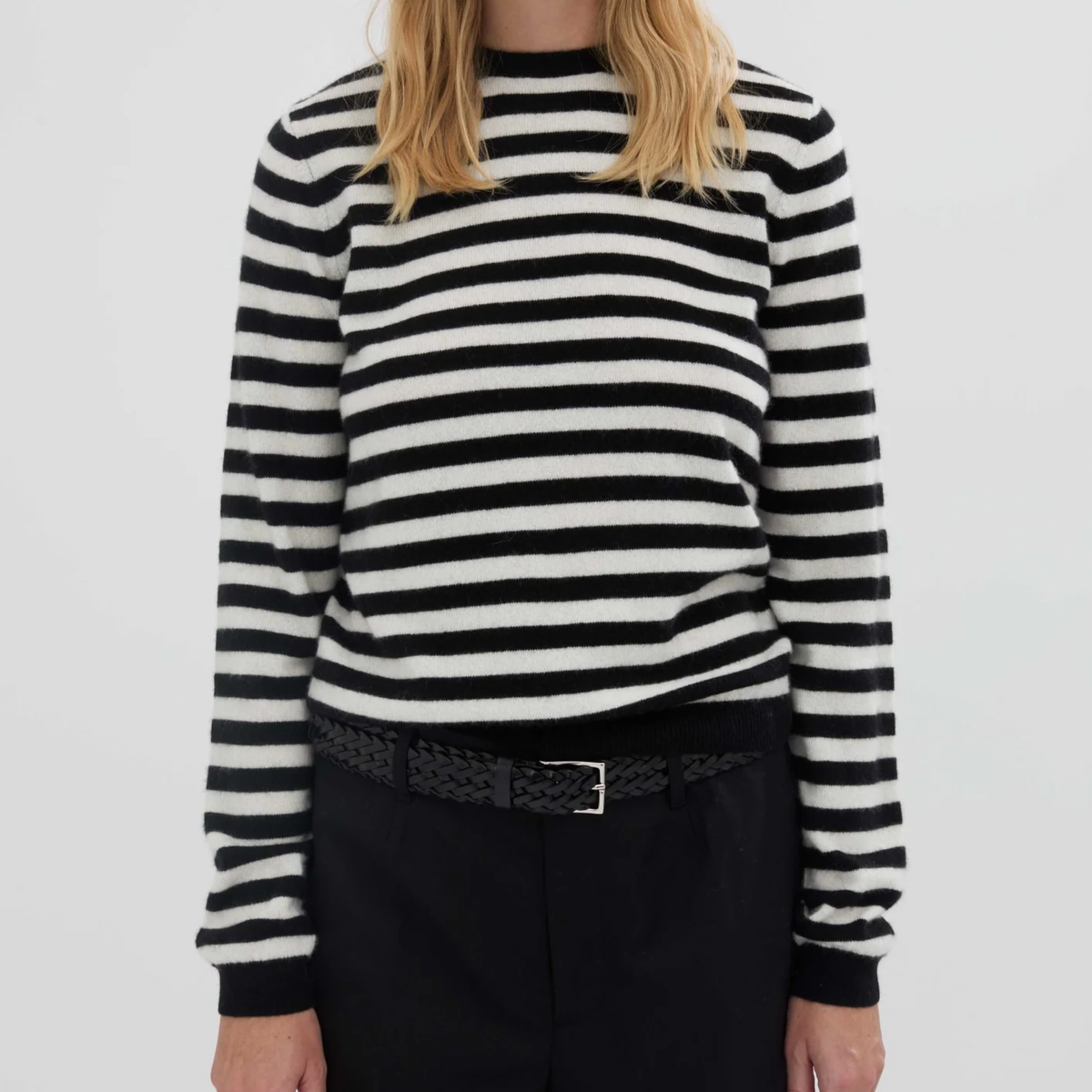Women's Fitted Roundneck, Black/Cloud