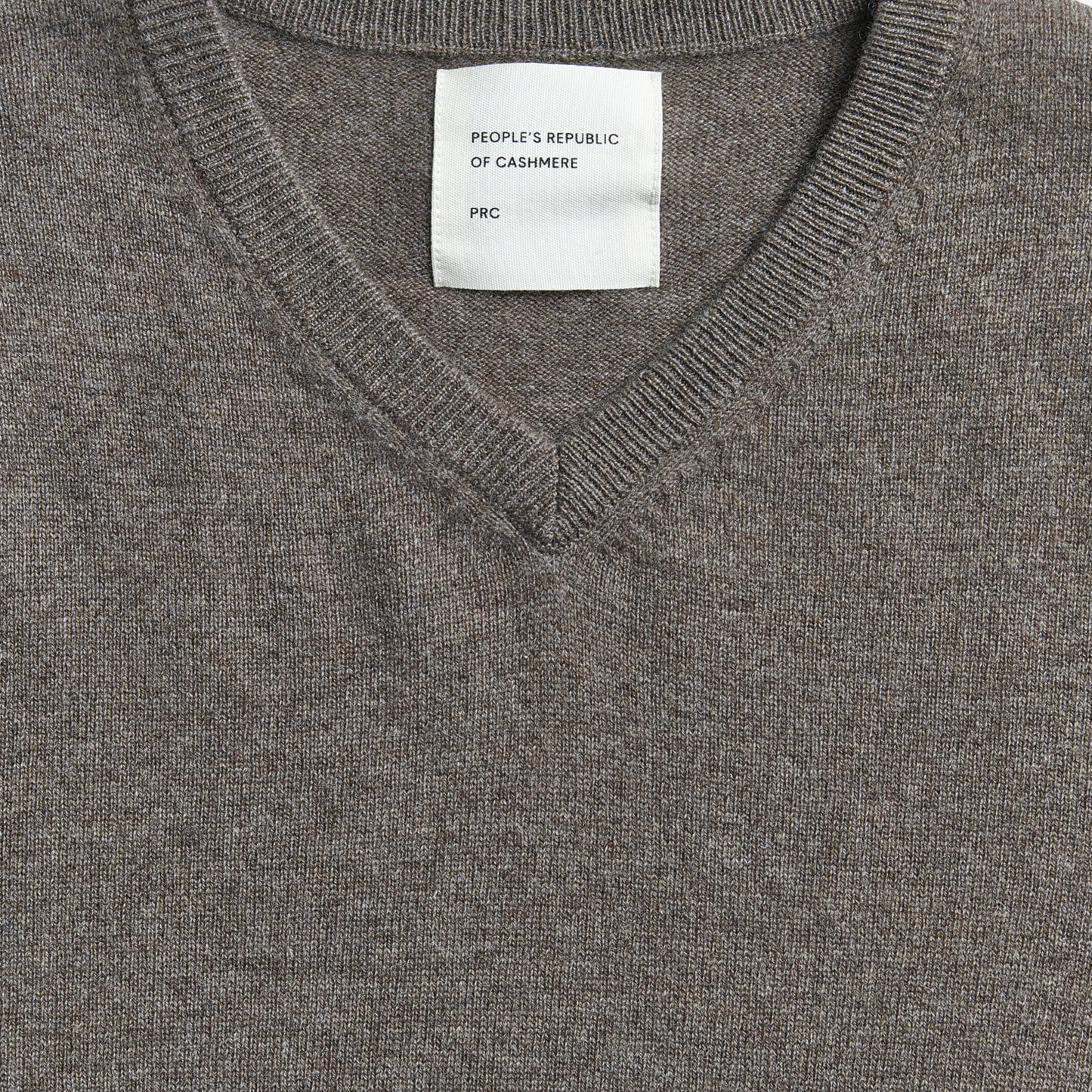 Women's Fitted 90's V-Neck, Truffle