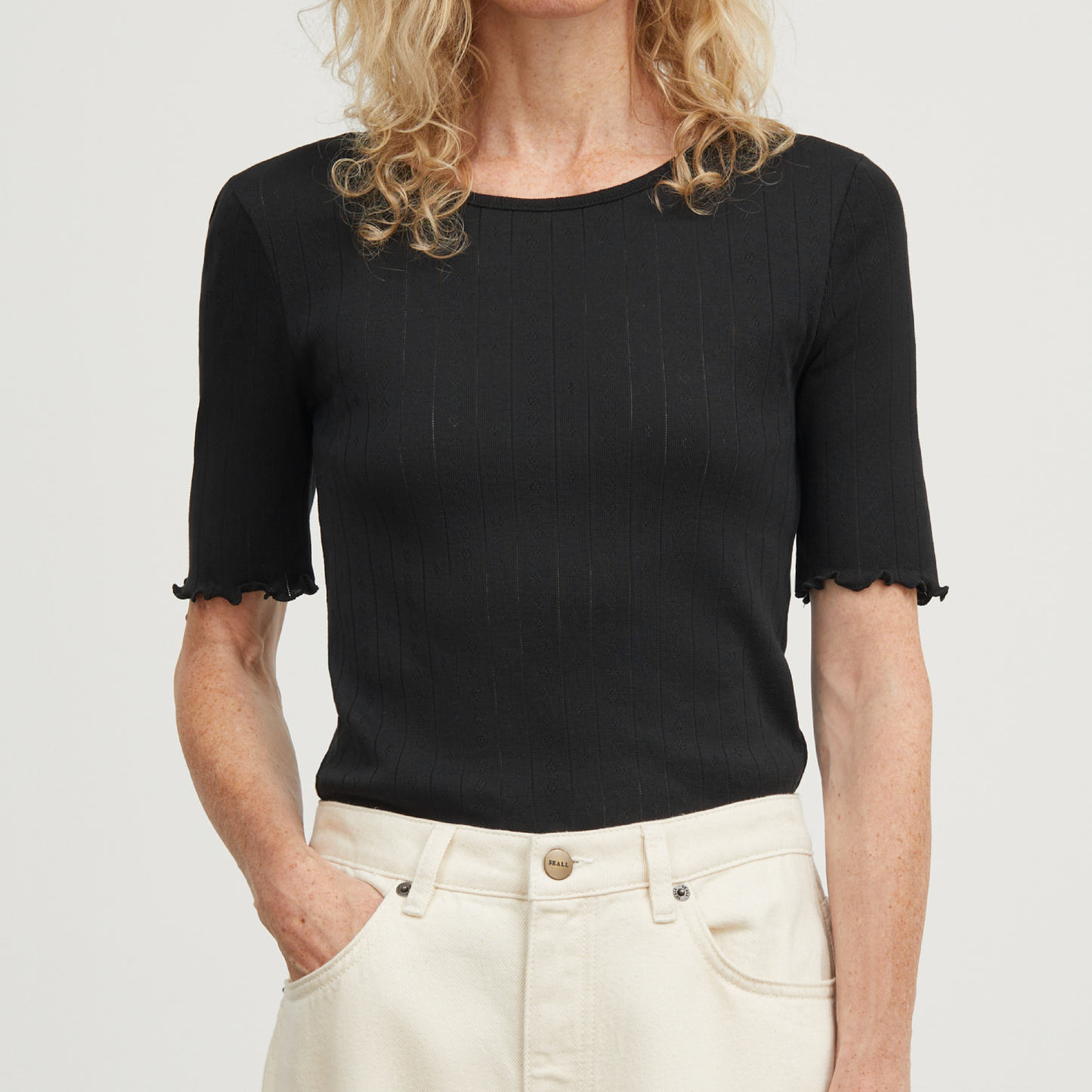 Edie Tee, Black