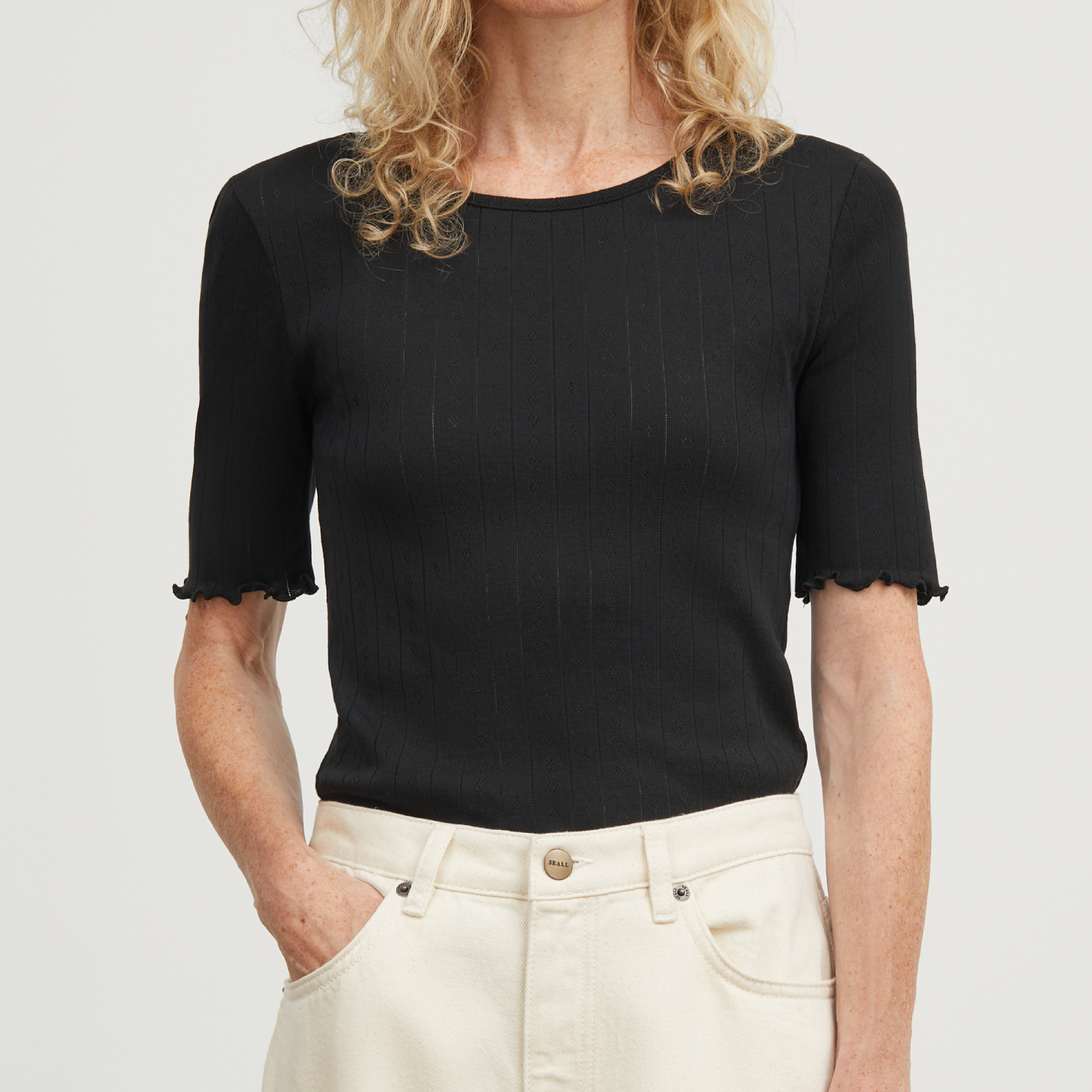 Edie Tee, Black
