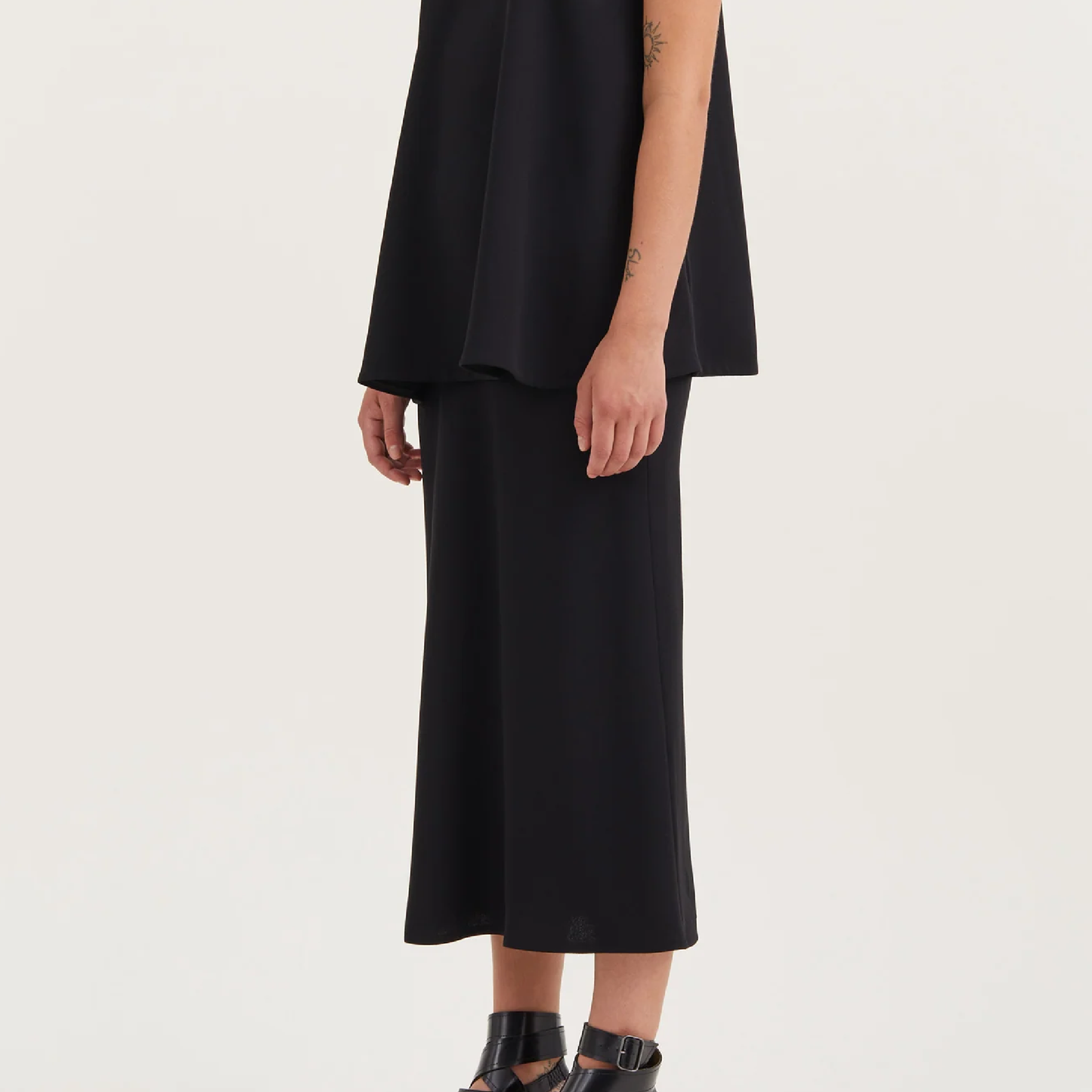 Noelle Crepe Georgette Nederdel, Sort