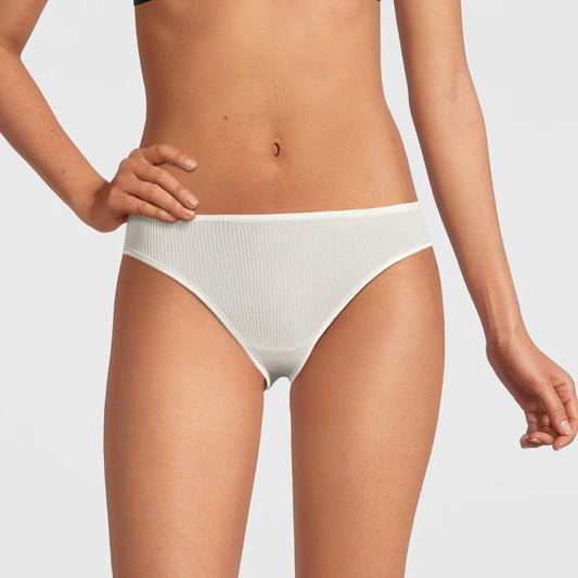 Silke Trusser, Ivory 9451