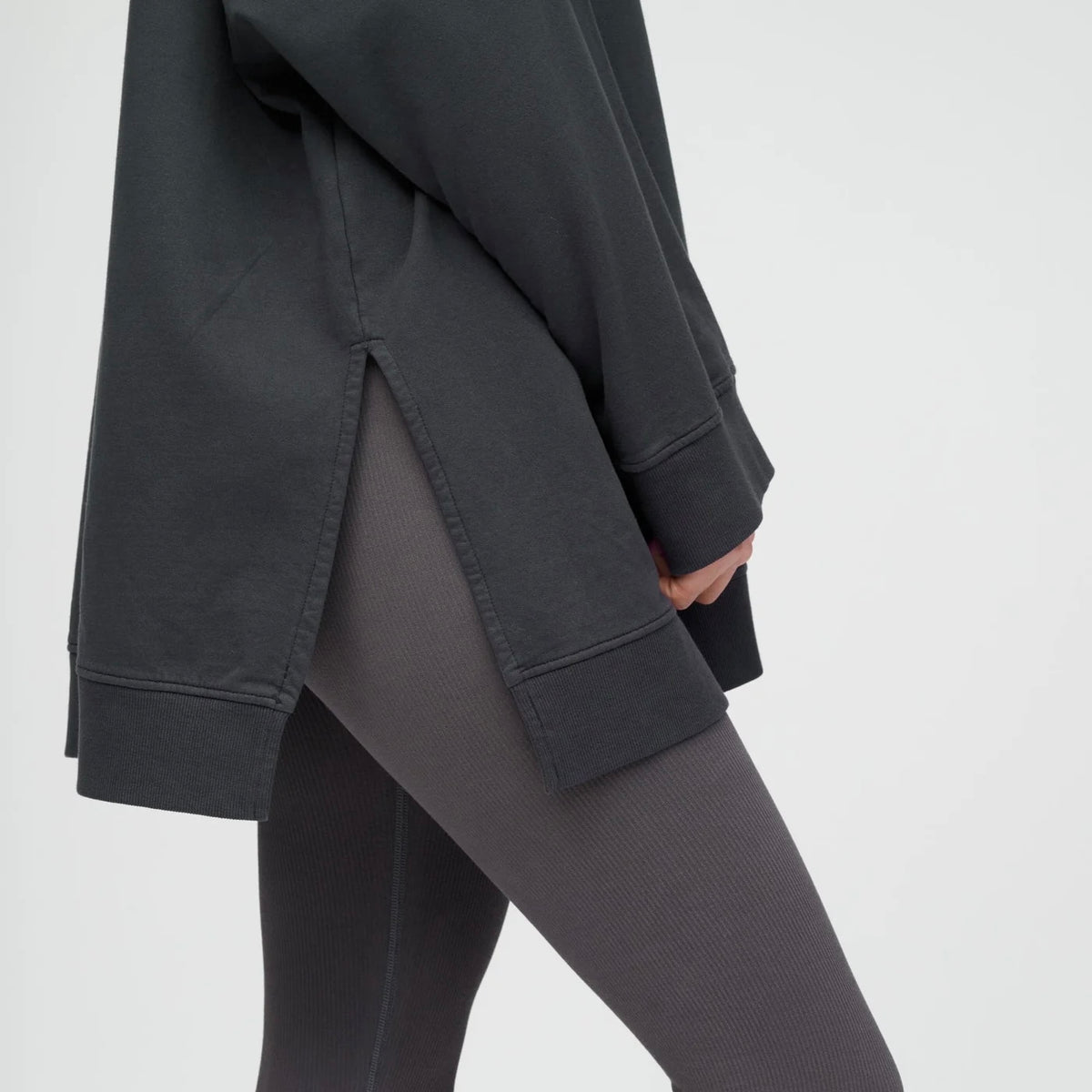 Saga Sweat, Dark Grey