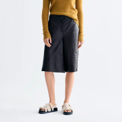 Claudette Shorts, Chestnut