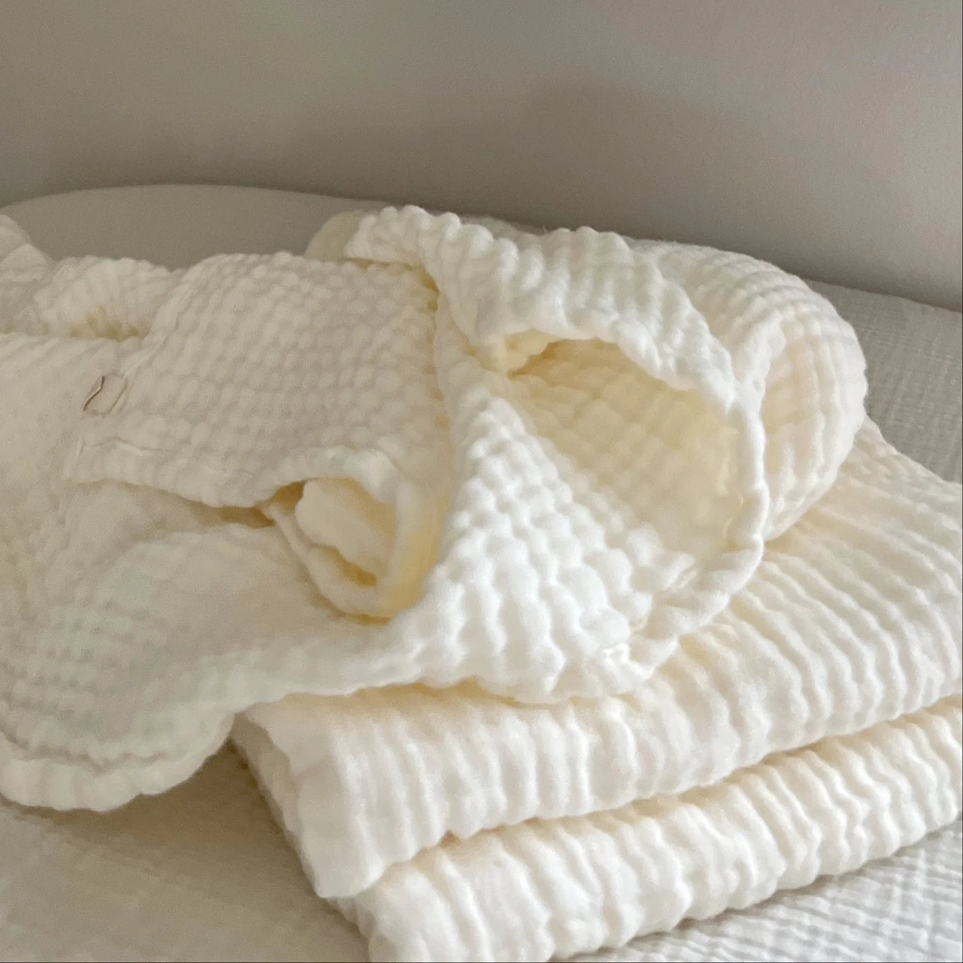 Muslin Swaddle Towel (1-Pack)