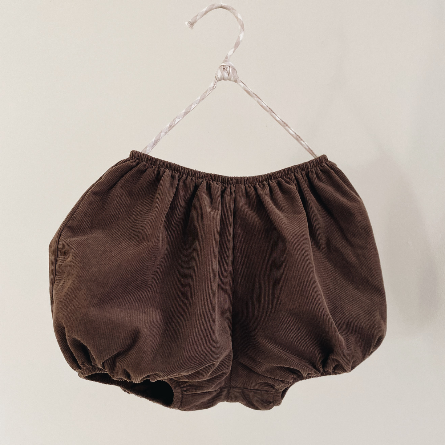 Nelly Bloomers, Brown