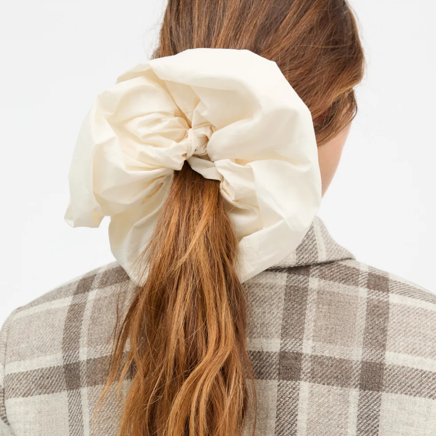 Big Scrunchie, Ivory
