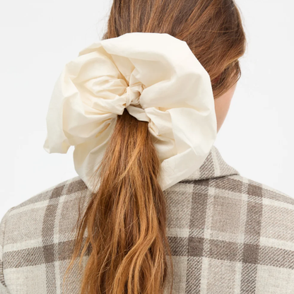 Big Scrunchie, Ivory