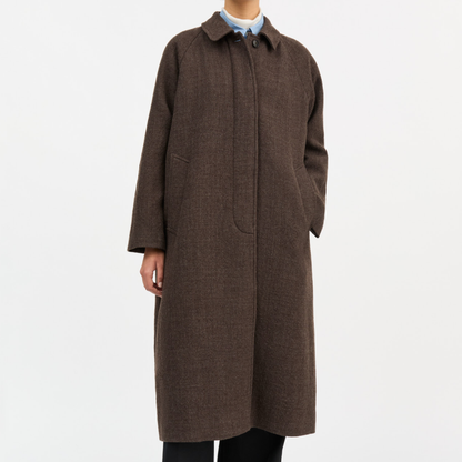 Mary Coat, Mole